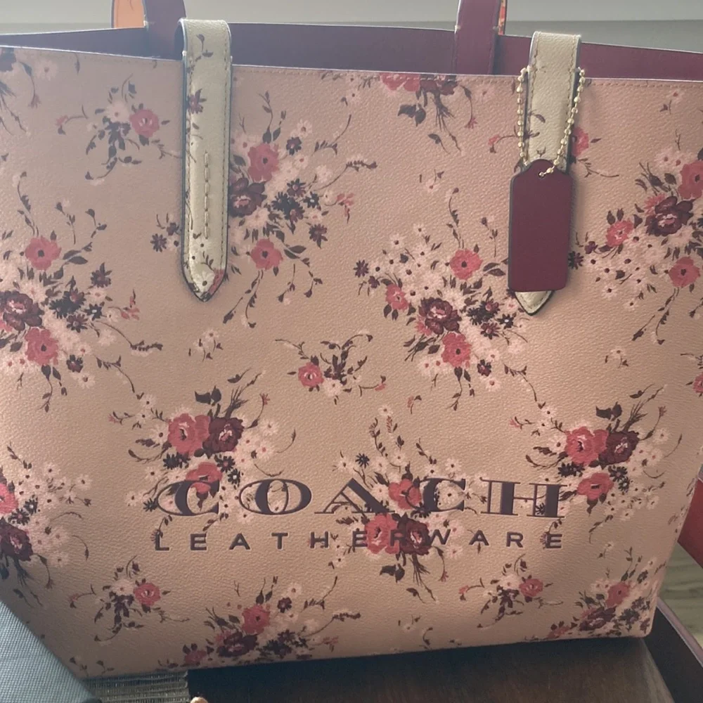 Coach shoes and bag 👡🌺 SET! - Picture 3 of 8